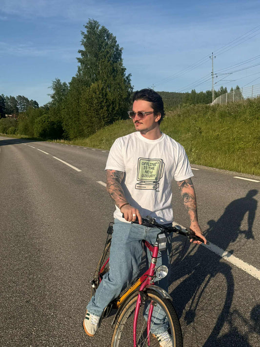 Offline Frens T-Shirt