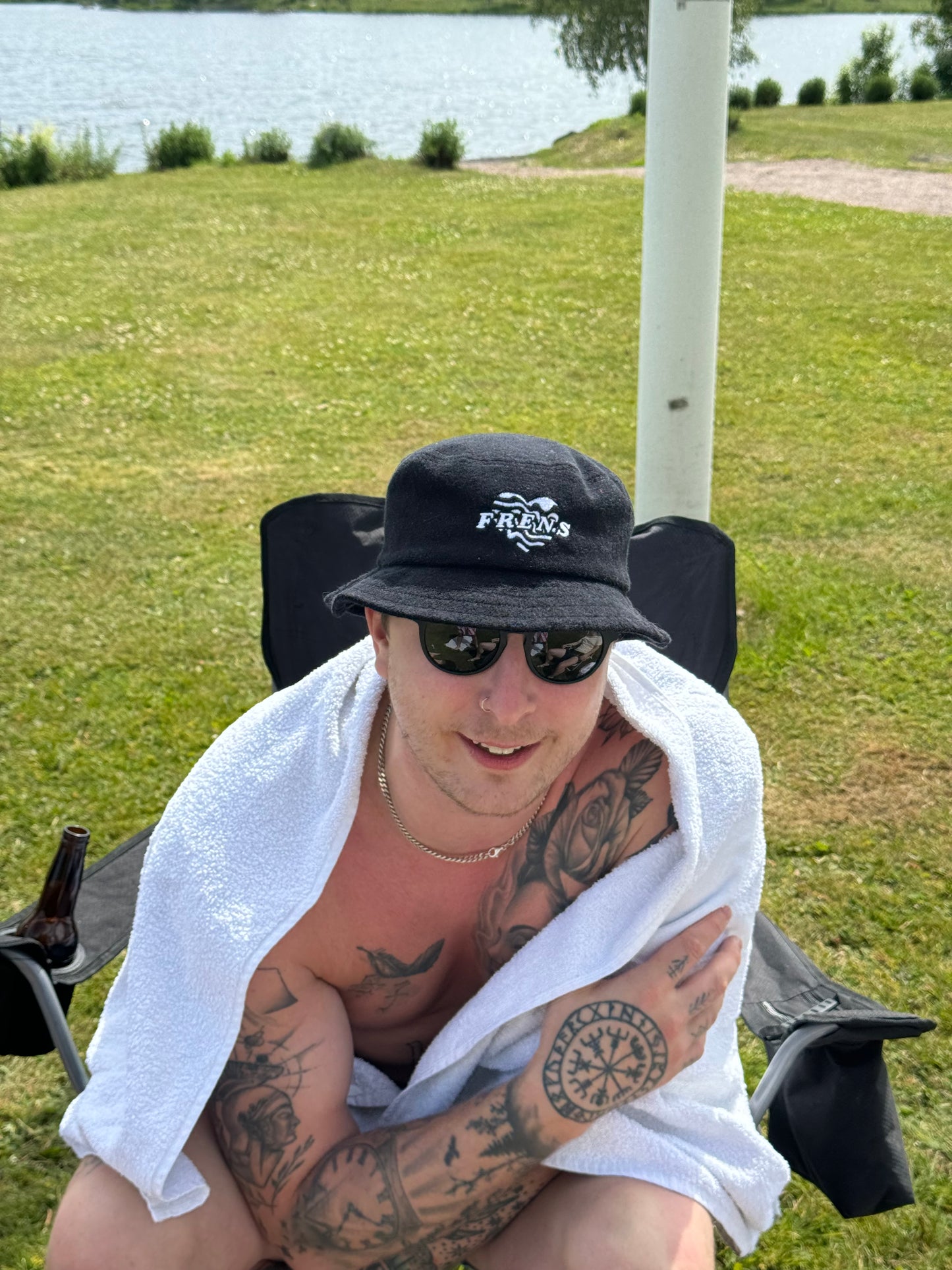 Frotté bucket hat